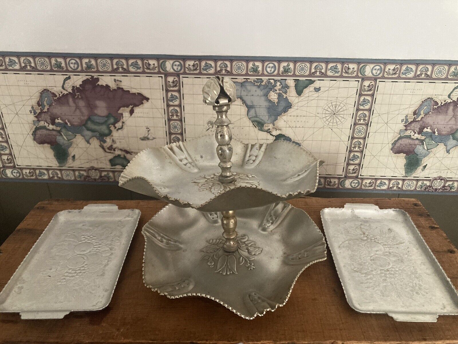 Vintage Lot of 3 Wrought Hammered Aluminum Tiered And Flat Trays Rosebud Handle