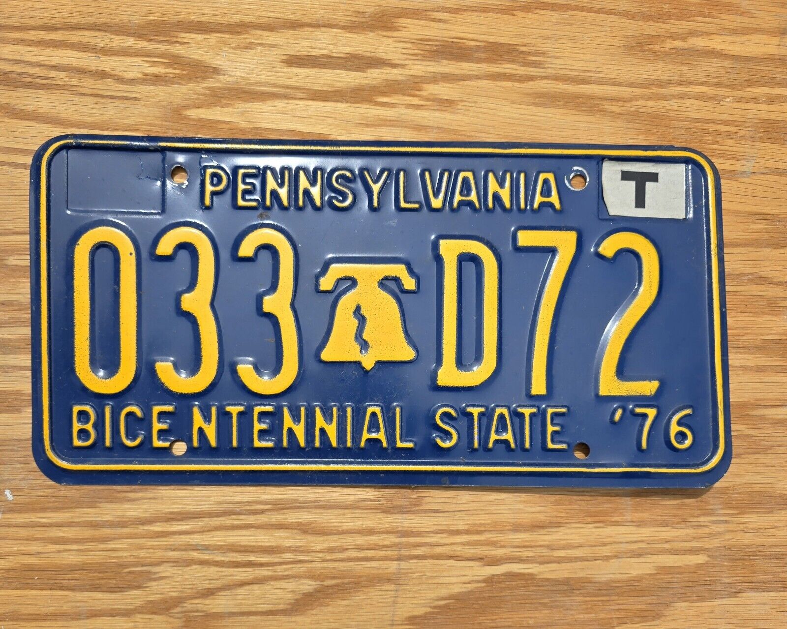 Vintage 1976 Pennsylvania Bicentennial License Plate - PA - #033-D72