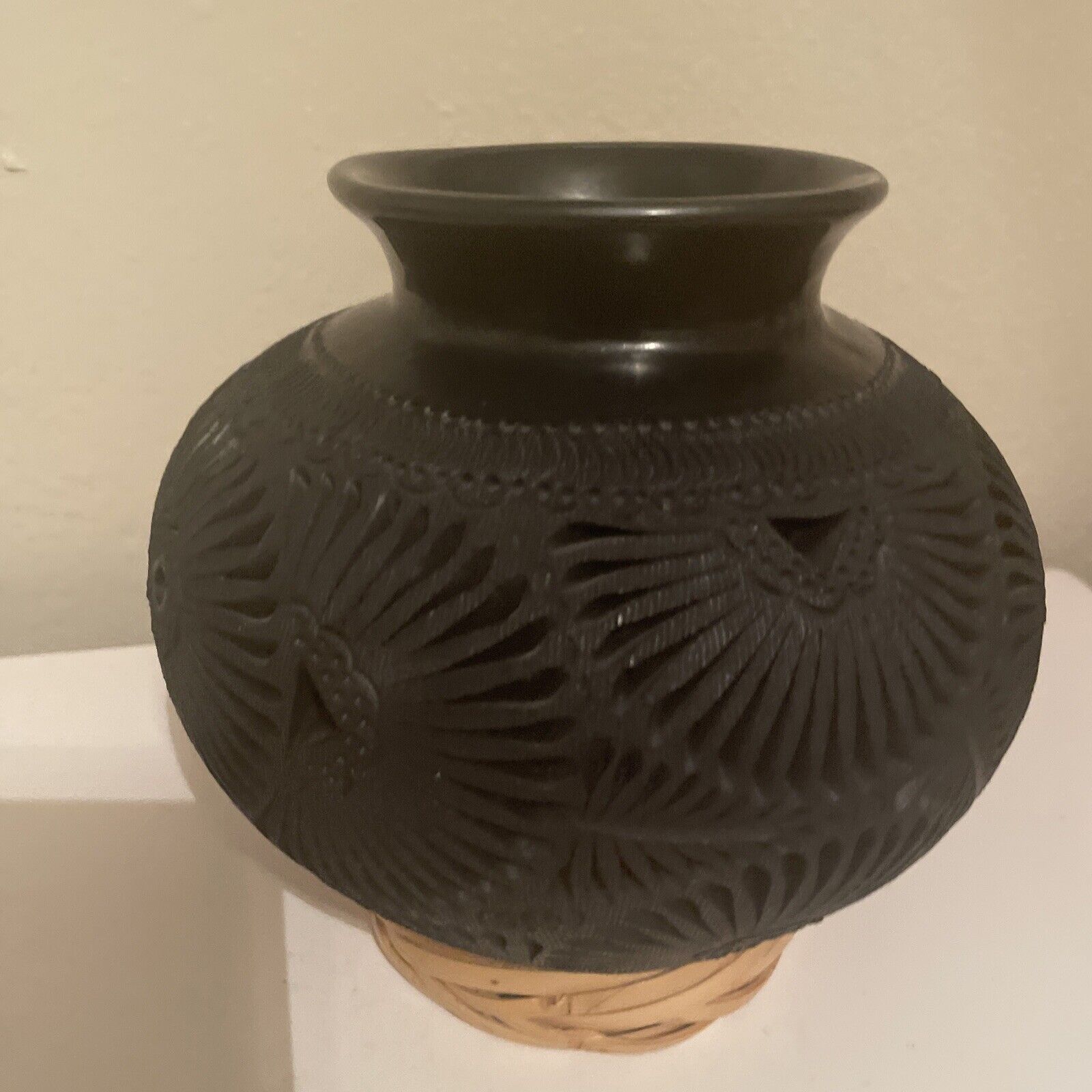 Mexican/ Oaxaca Pottery Pot Black Clay Home Decor Hand Made in Mexico