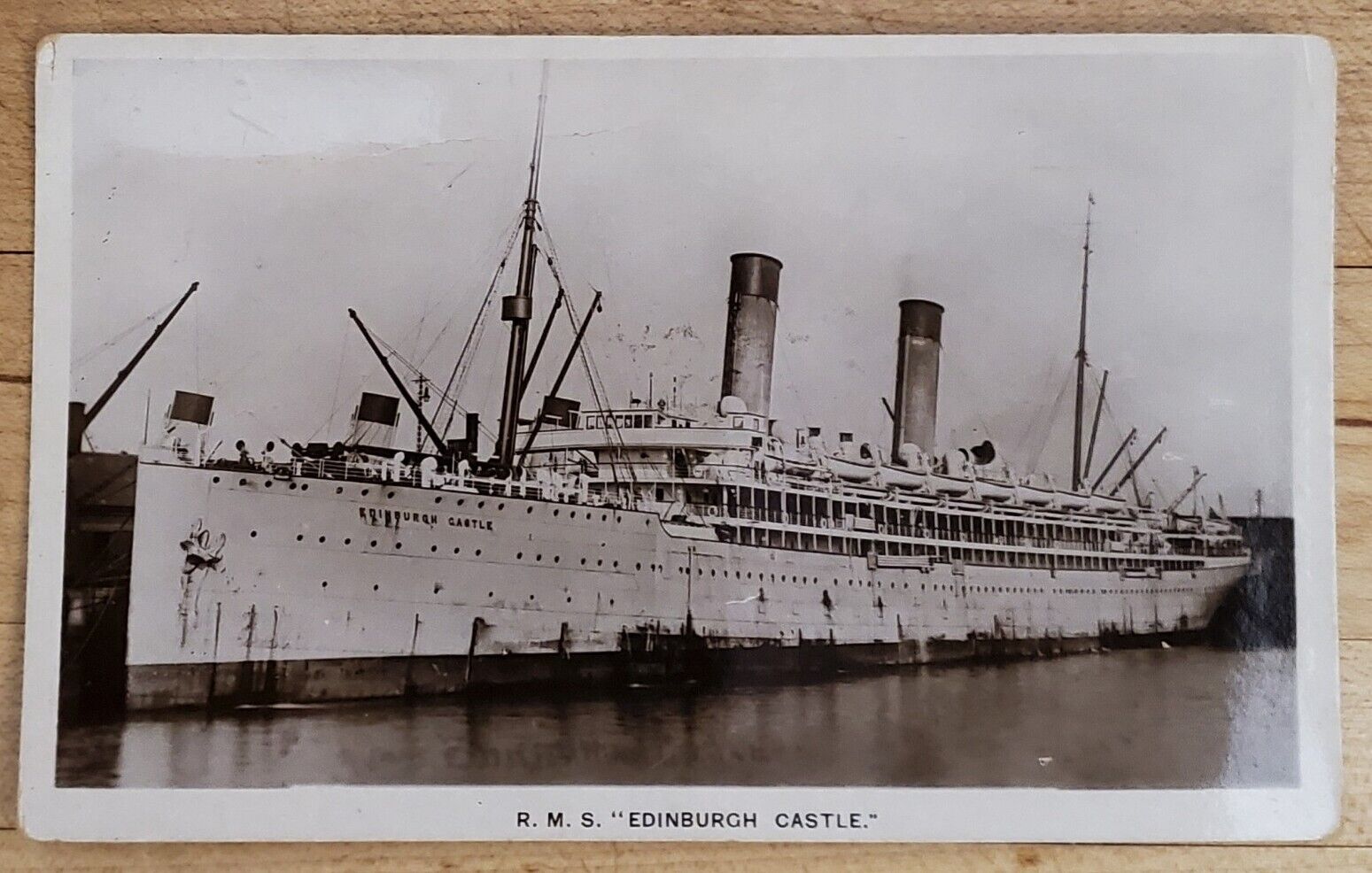 Vintage Postcard Edinburgh Castle Ocean Liner (1910-1945) Gloss Finish  P238