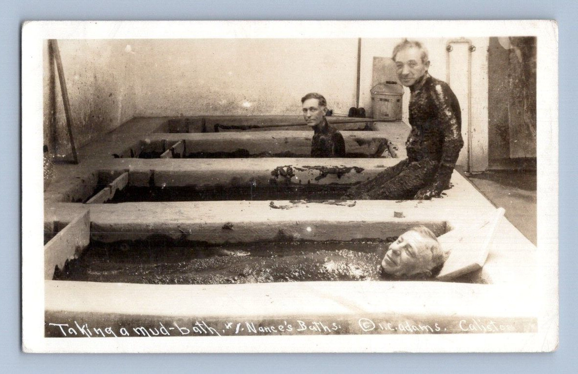 RPPC 1930'S. TAKING A MUD BATH. NANCE'S BATHS. CALISTOGA,CAL. POSTCARD SZ23