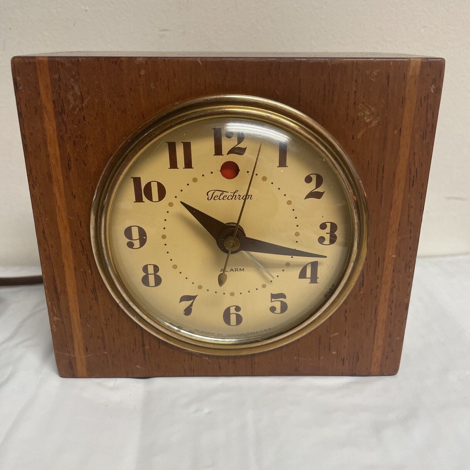Vintage Telechron Wood Electric Alarm Desk Clock Model 7H139 Still Keeps Time