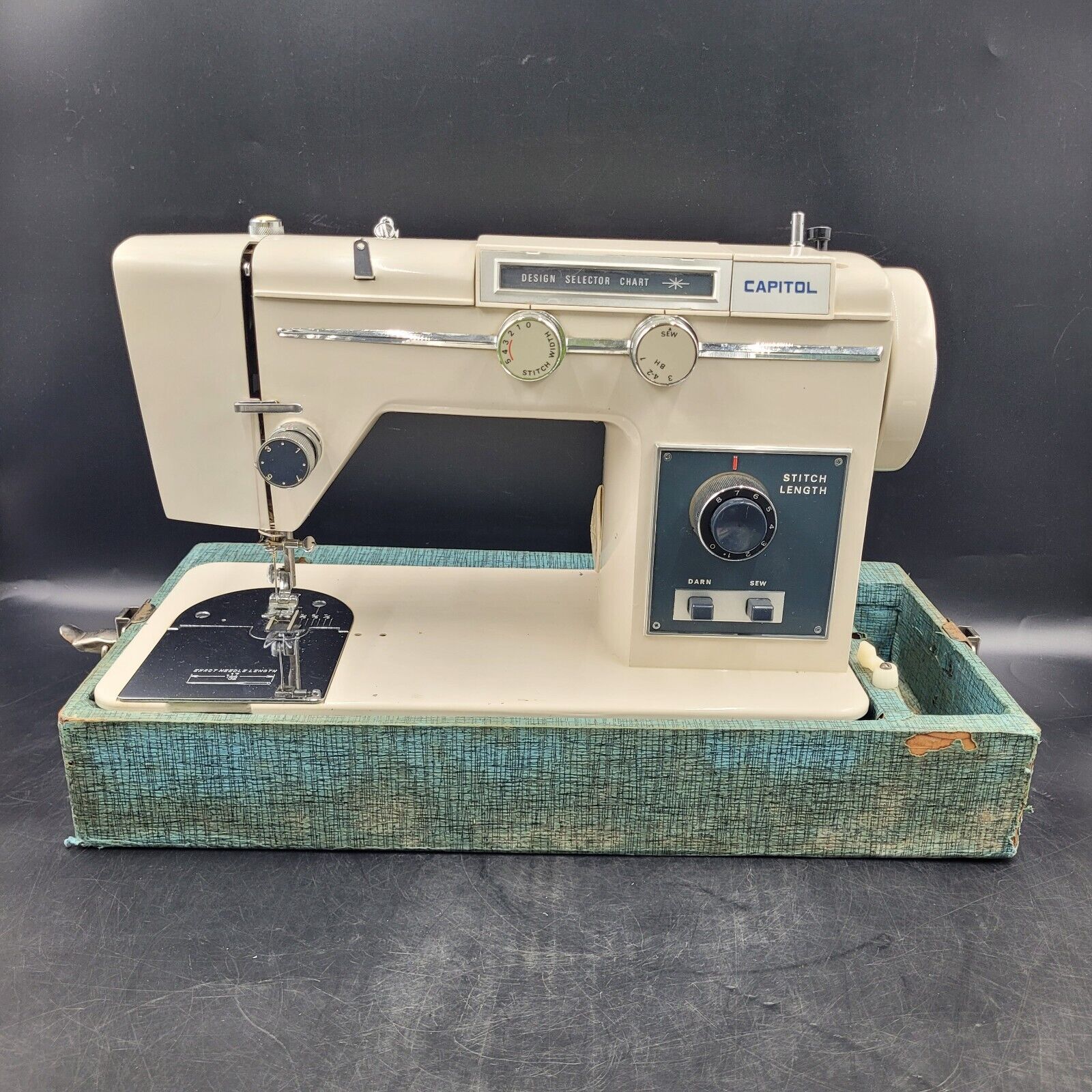 Vintage Capitol Sewing Machine Model No. 600