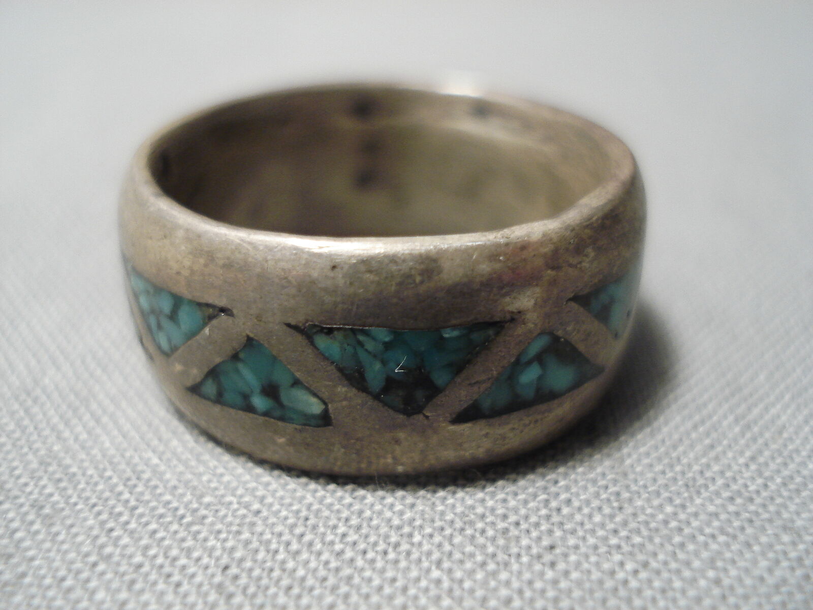STRIKING VINTAGE THICK NAVAJO TURQUOISE STERLING SILVER INLAY RING OLD