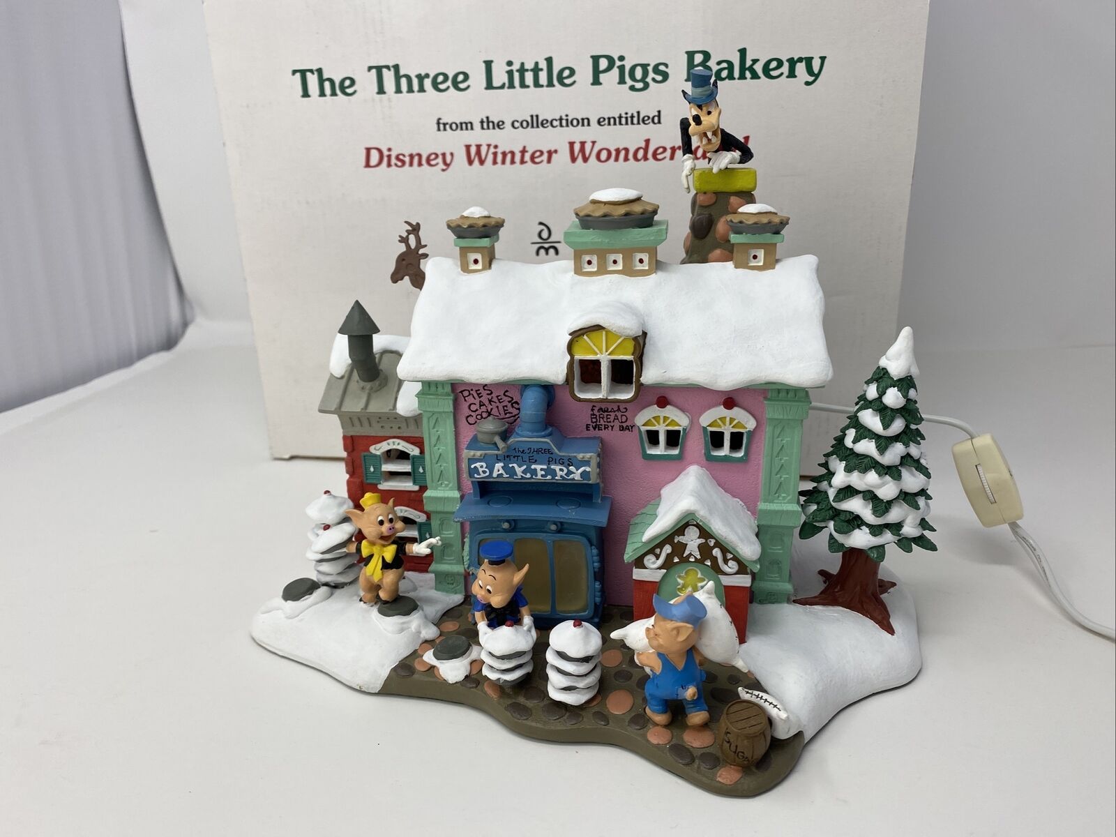 Danbury Mint The Three Little Pigs Bakery Disney Winter Wonderland Complete Box