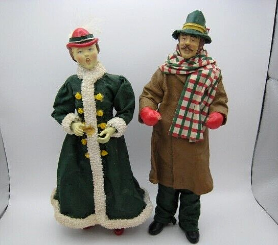 Vintage Clothtique by Possible Dreams Christmas Carolers 1987 2 Figurines