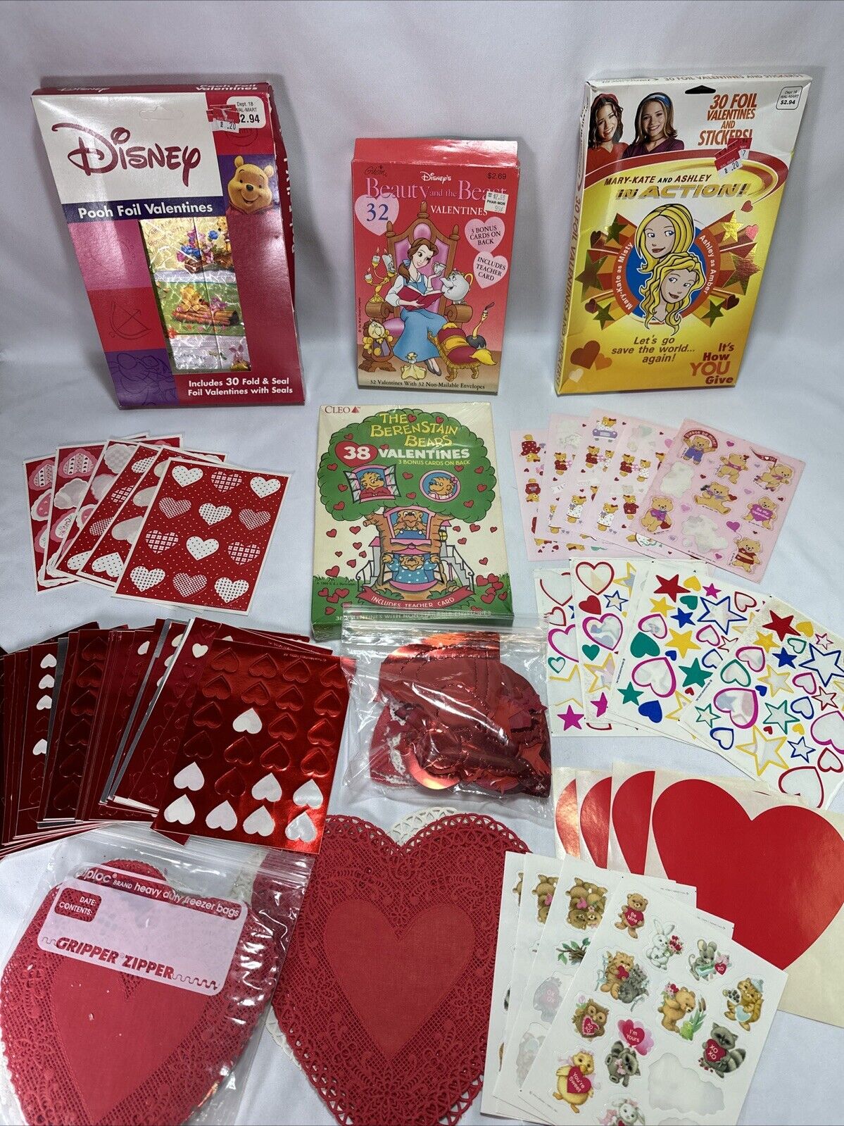 The Berenstain Bears Disney Pooh Mary Kate Ashley Valentines Card Lot New