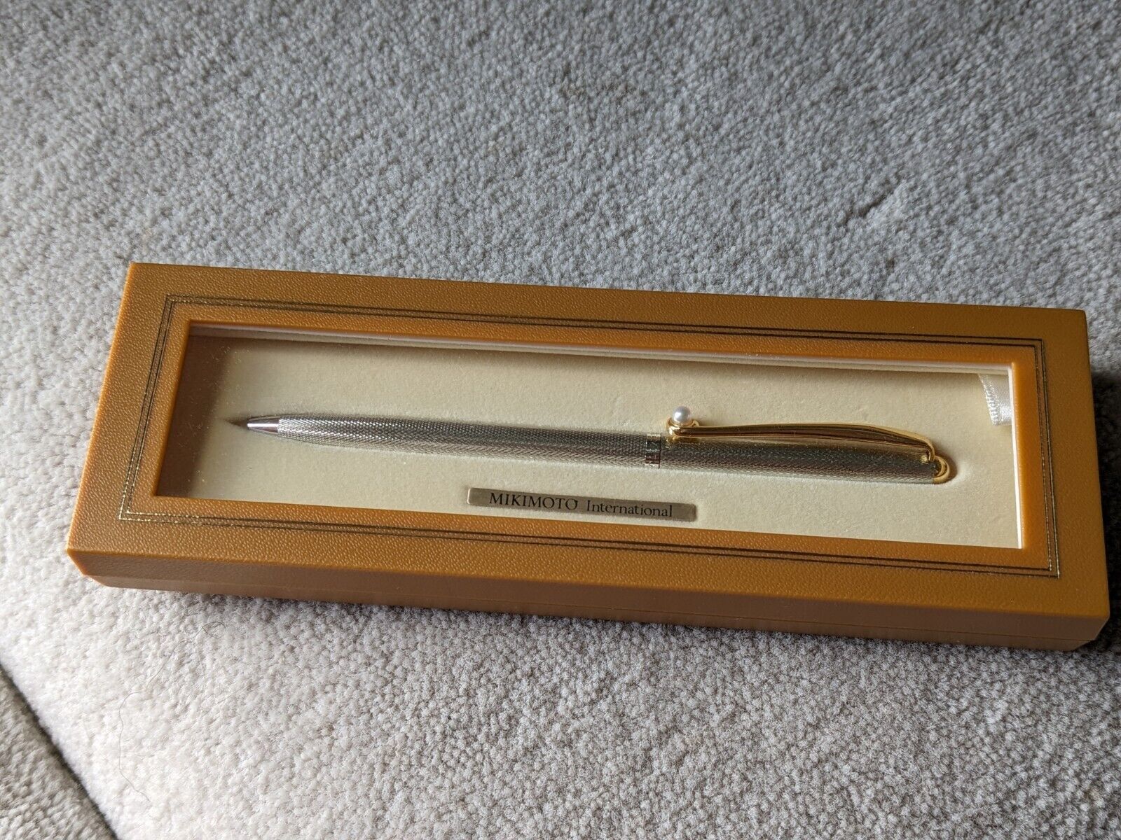 Mikimoto Vintage Pearl Pen New in Box
