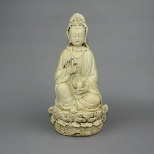 26.cm Chinese dehua white porcelain statue of goddess Guanyin bodhisattva