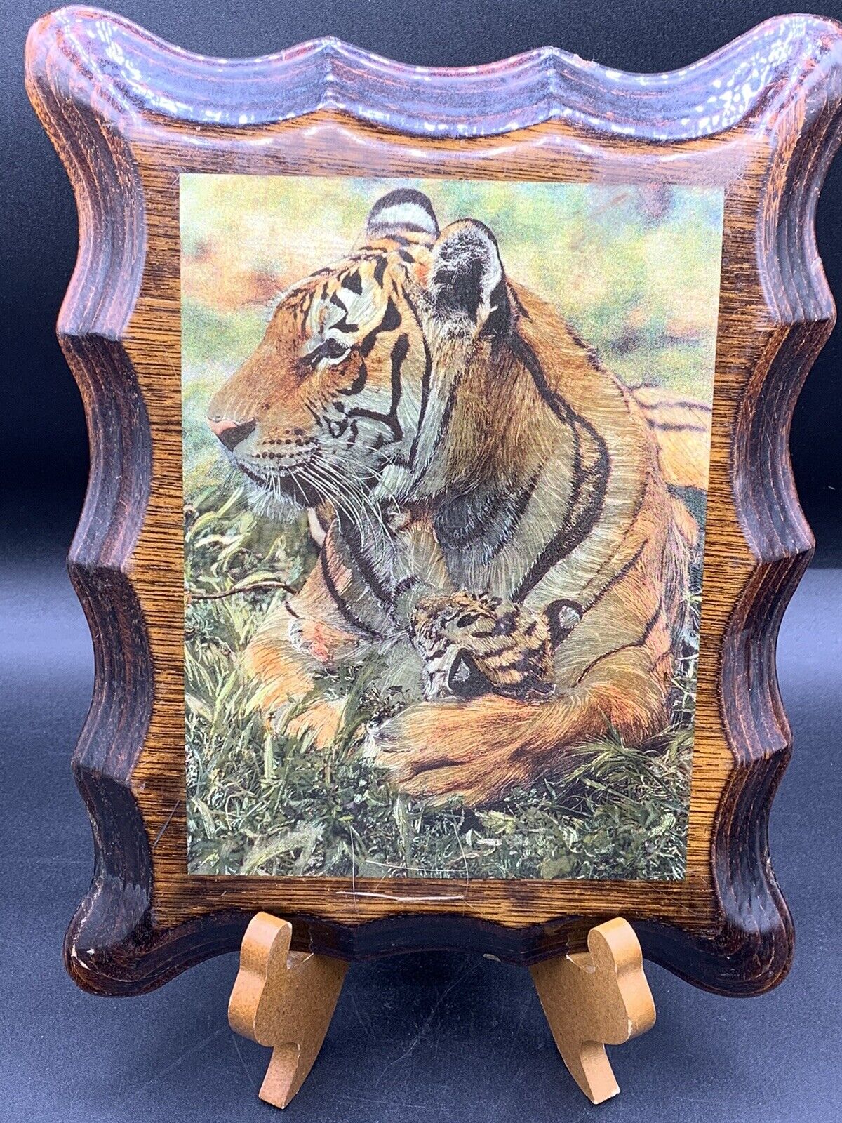 Vintage Majestic Tiger & Cub Print Lacquered Resin Wood Wall Art Plaque