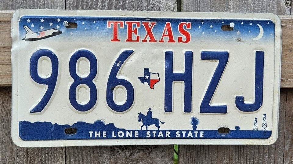 Old Texas Truck License Plate with Texas Flag separator  986*HZJ