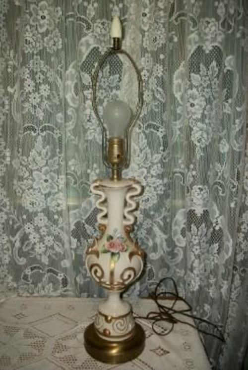 1940s CORDEY CORDAY PORCELAIN TABLE LAMP APPLIED ROSE RIBBONS ORNATE BASE