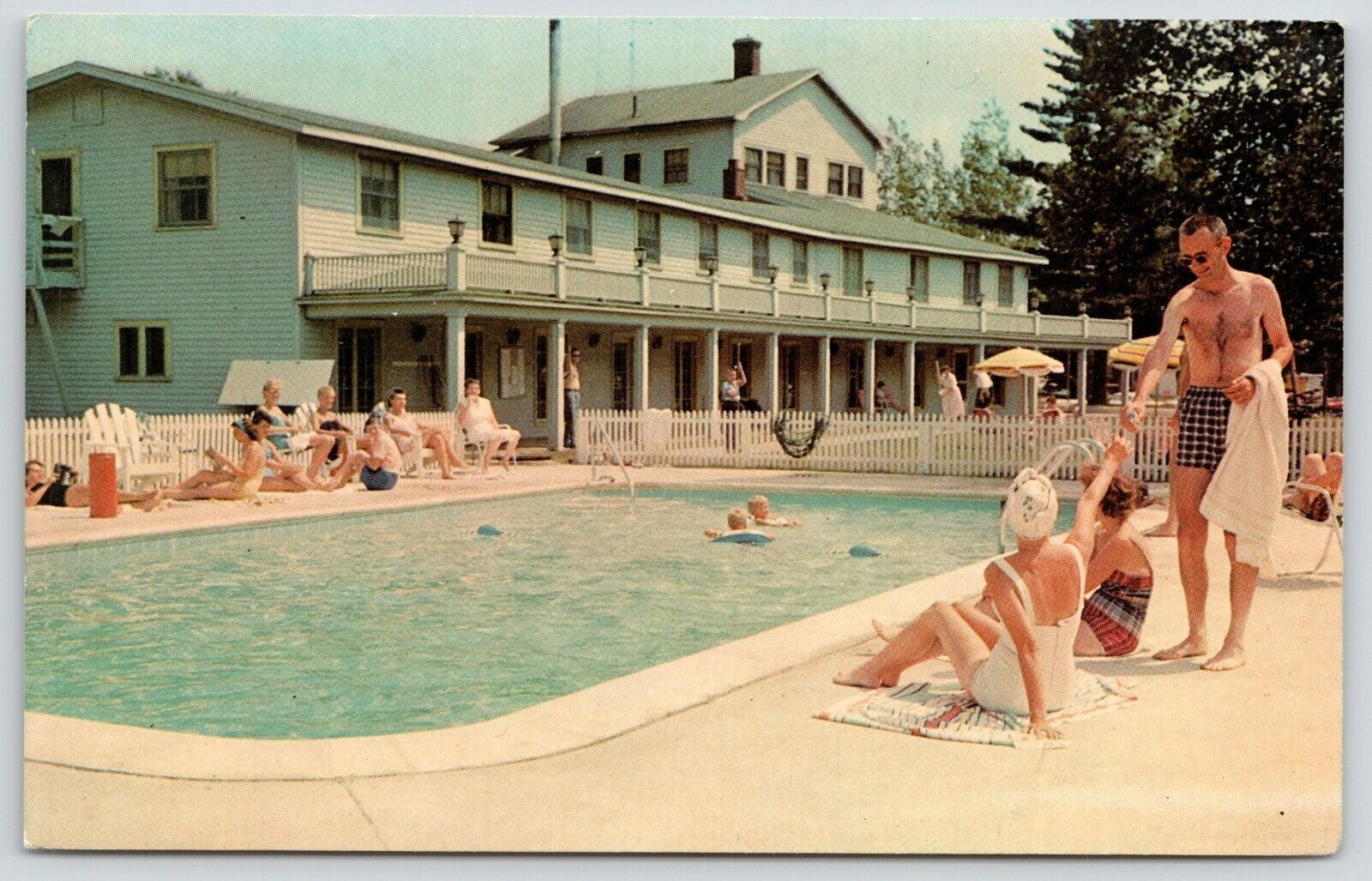 Gaylord MI~Au Sable Ranch & Ski Resort~Bathing Beauty~Swimming Pool & Lodge~1958
