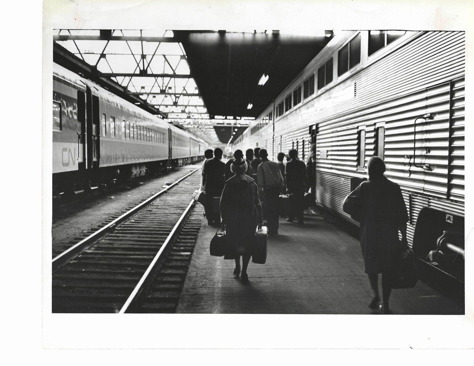 Vintage 1970s- NEW HAVEN RR (CT)  Train --   8x10 B&W Media Print Photo