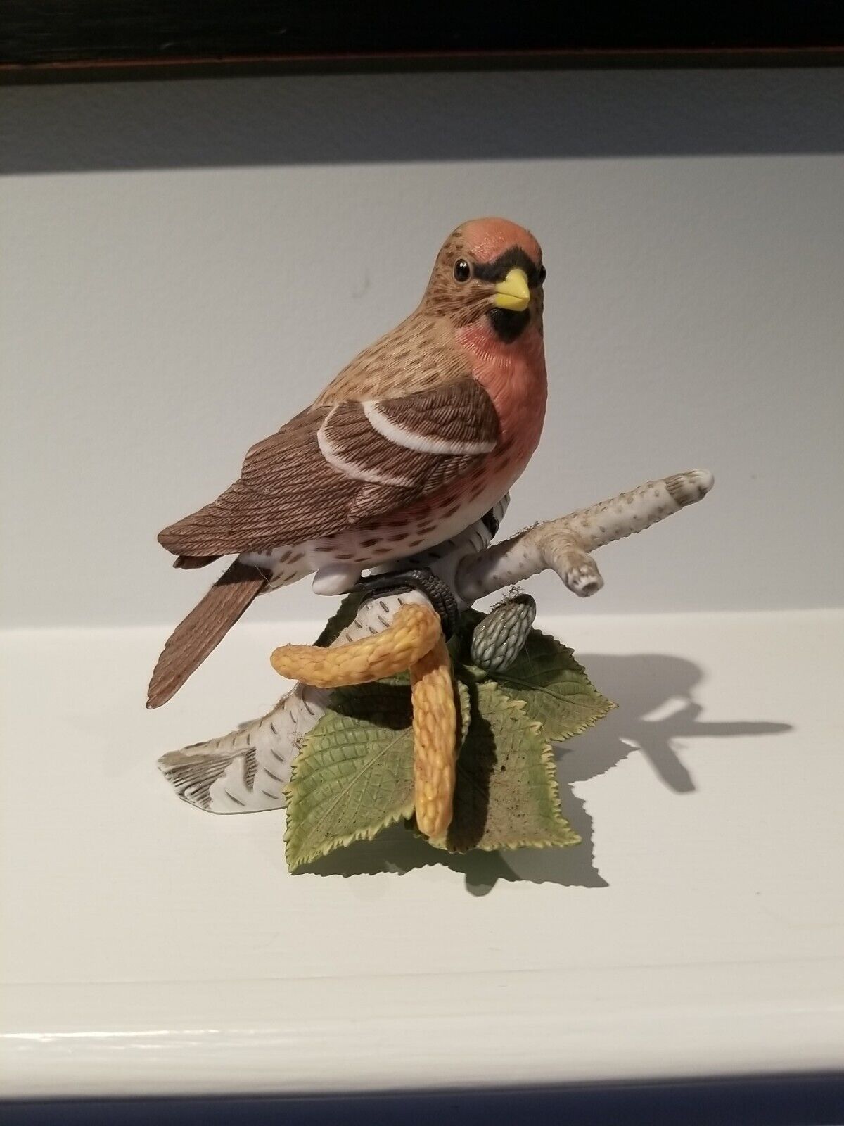 LENOX COMMON REDPOLL Garden Bird sculpture  2003 with box