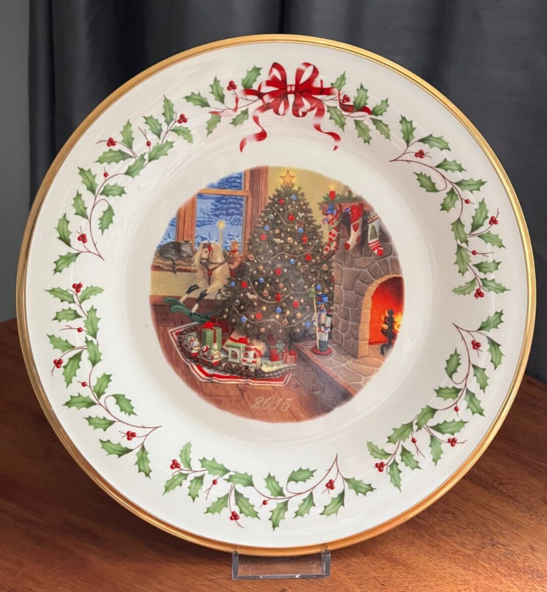 RARE Lenox 2015 Fireside Christmas Tree Plate - 25th in Series and retired