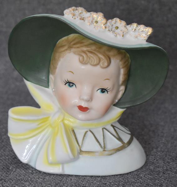 LOVELY VINTAGE WALES JAPAN YOUNG LADY IN BONNET LADY HEAD VASE