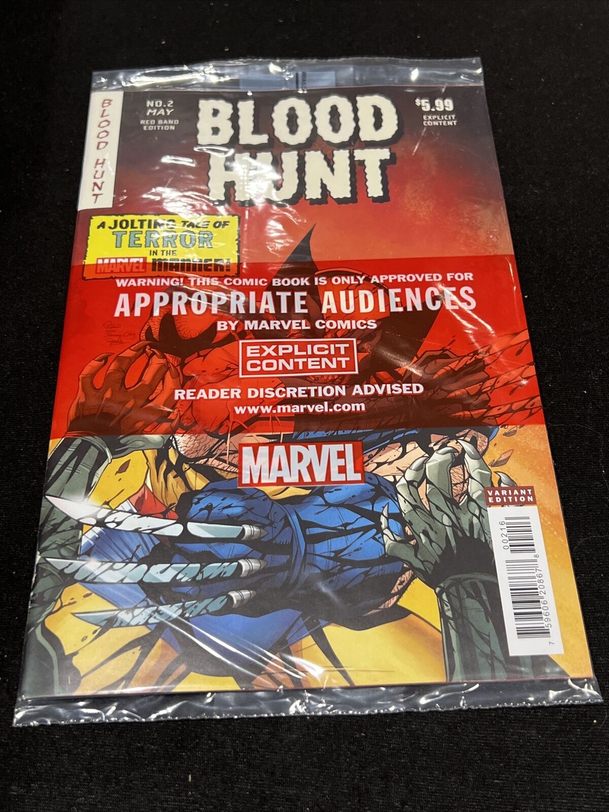 BLOOD HUNT: RED BAND #2 - 1:25 LUBERA BLOODY HOMAGE VARIANT Sealed In HAND