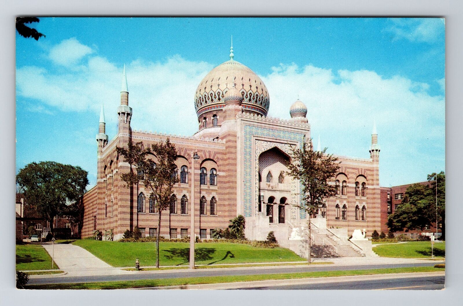 Milwaukee WI-Wisconsin, Tripoli Temple, Shrine Mosque Vintage Souvenir Postcard