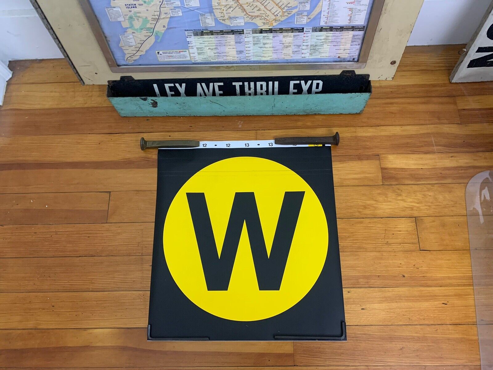 19X18 NY NYC SUBWAY ROLL SIGN COLLECTIBLE ROUTE INITIAL W OR M LINE TRAIN ART