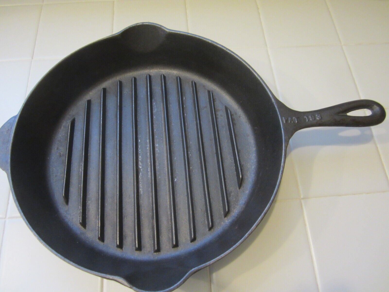Vintage Axford Cast Iron Broiler Skillet  Very Good  Condition Clean 