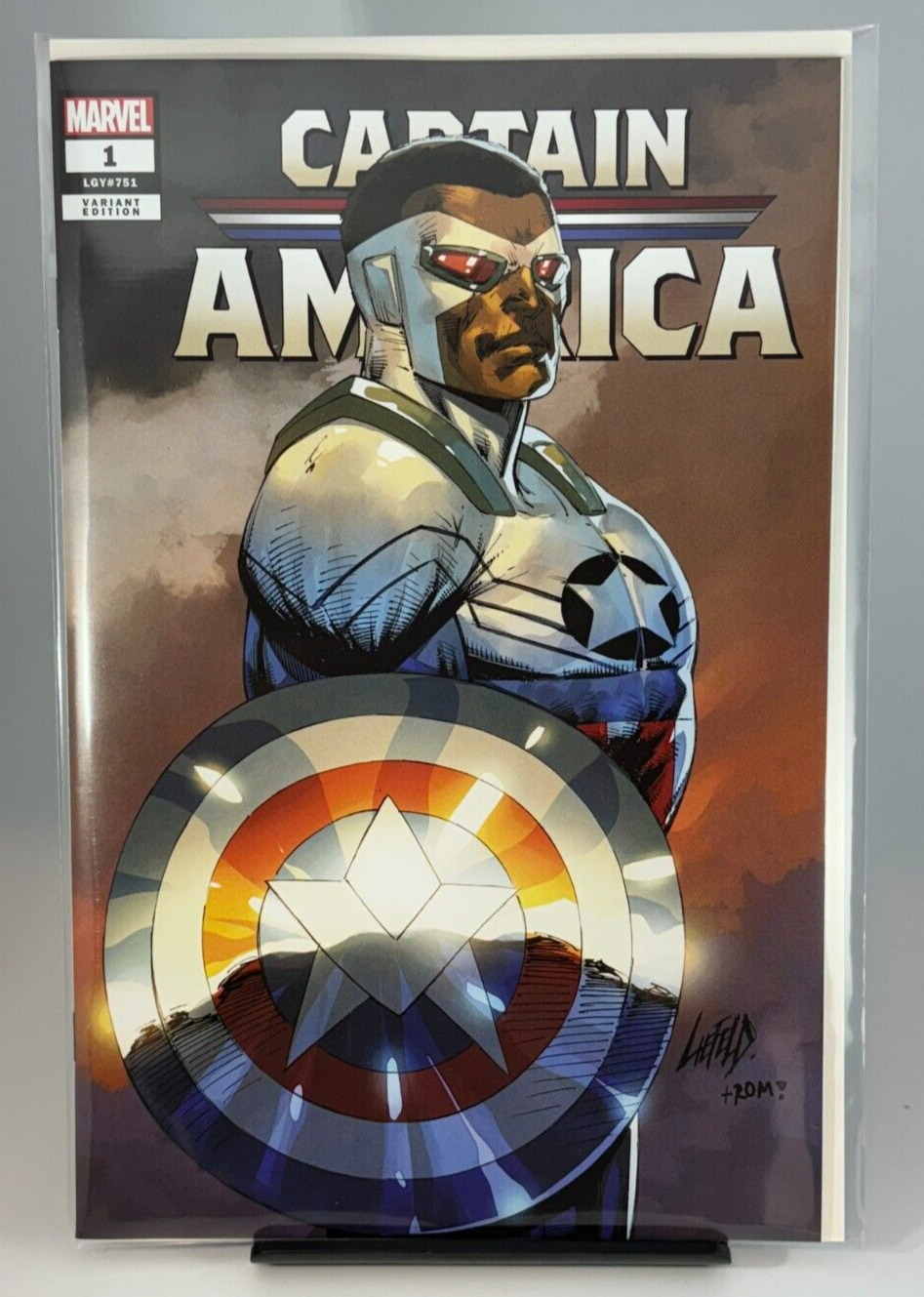 Captain America #1 Rob Liefeld Trade Variant Marvel Comics 2023 (LGY#751) 468