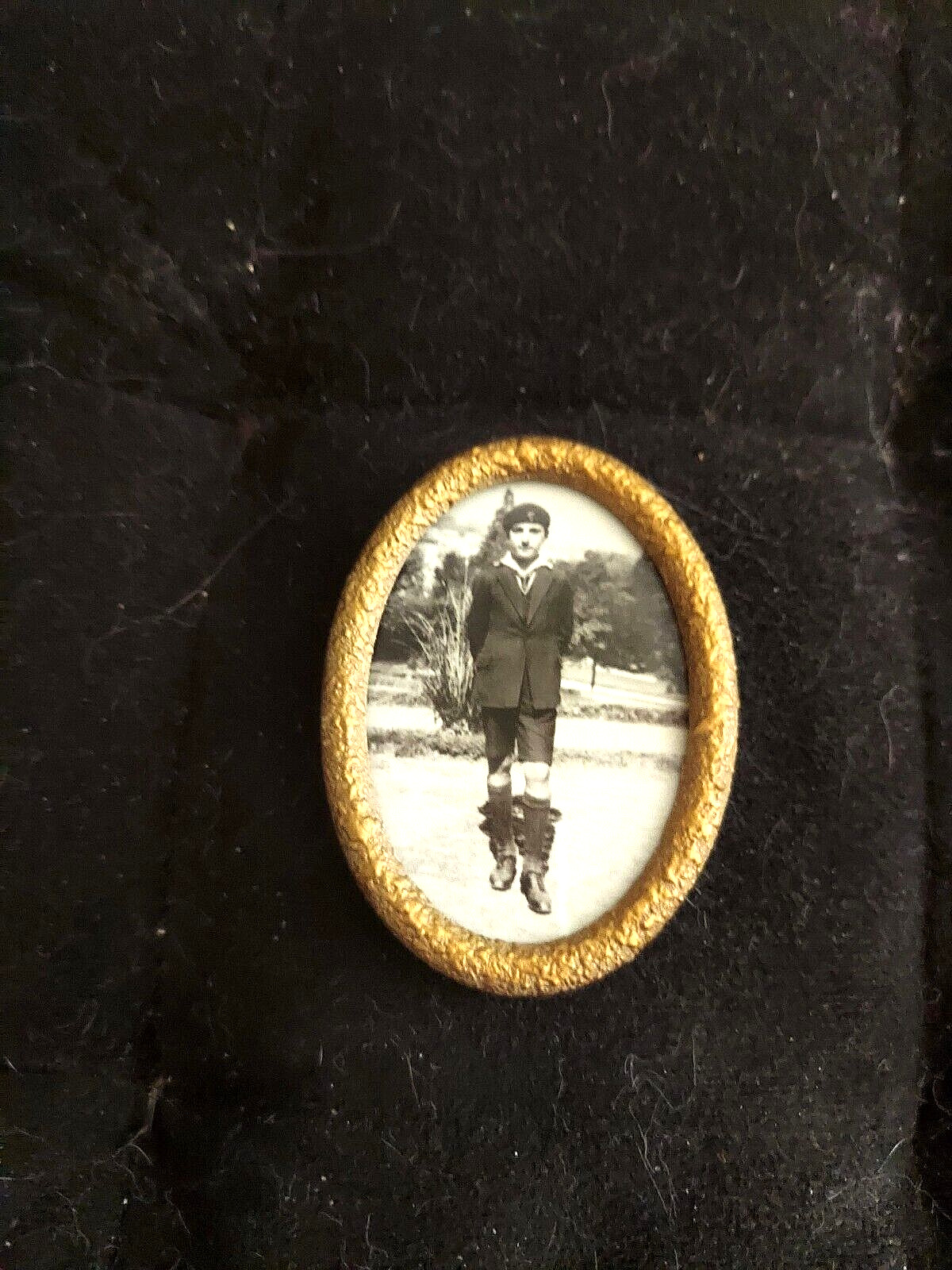 Victorian Small Brass Oval Photo Frame