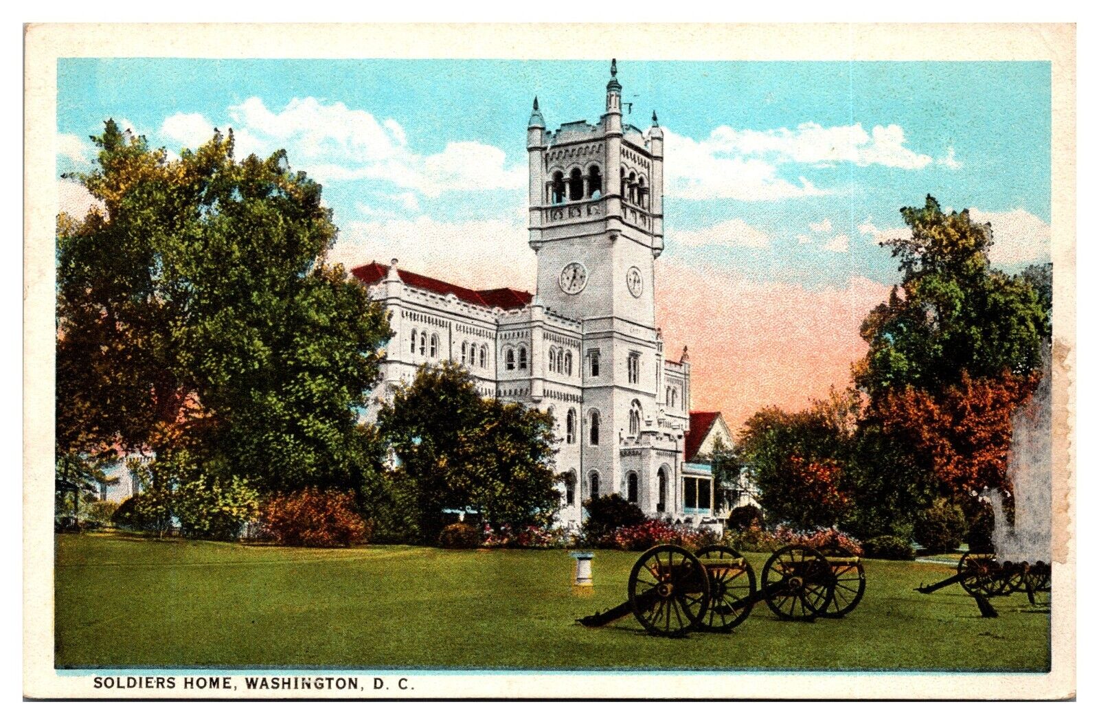 Soldiers Home, Scott Building, Cannons, Washington, DC Postcard