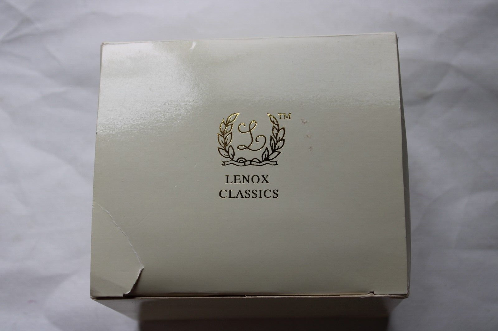 2000 Lenox Classics Santa\'s Special Delivery Annual Santa Ornament COA & NIB