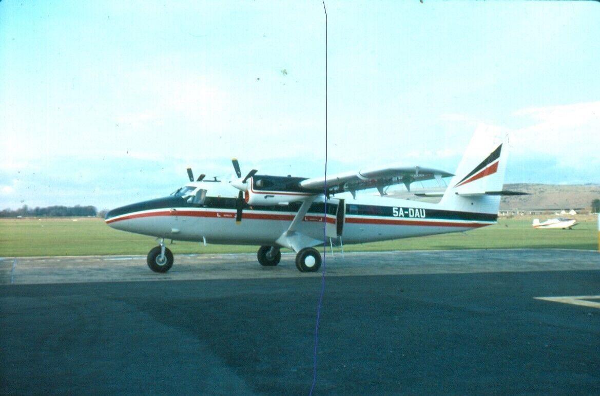 ORIGINAL CIVIL AIRCRAFT PLANE COLOUR SLIDE OF TWIN OTTER 5A-DAU IN 1978 SHOREHAM
