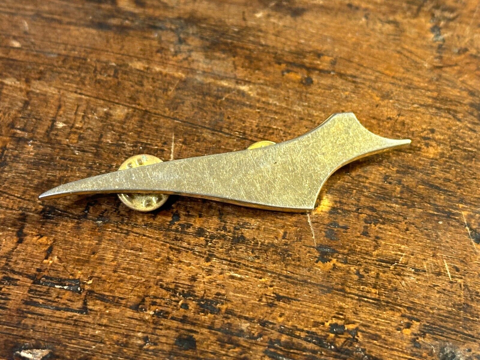Concorde Air France vintage gold color pin