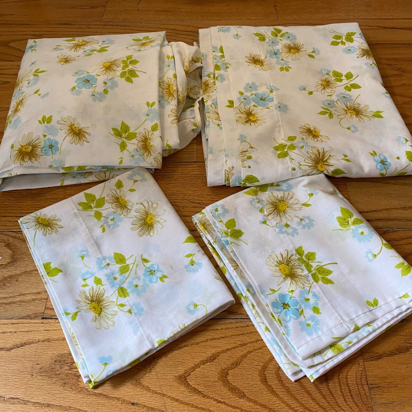 Vintage Pequot Double Sheet SET w/2 Pillow Cases Flowers Floral Great Condition