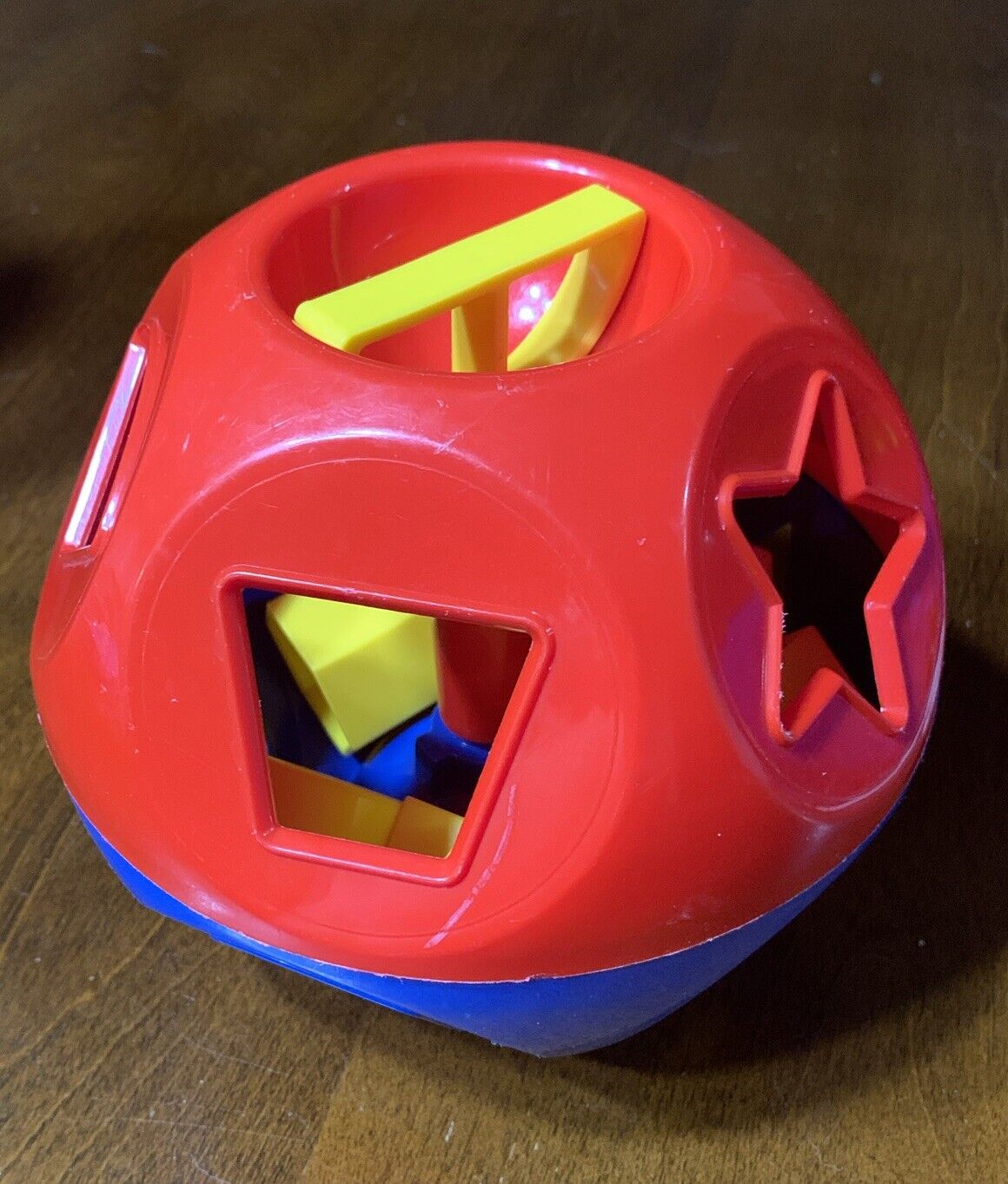 Tupperware toy shape o ball sorter w/10 shapes