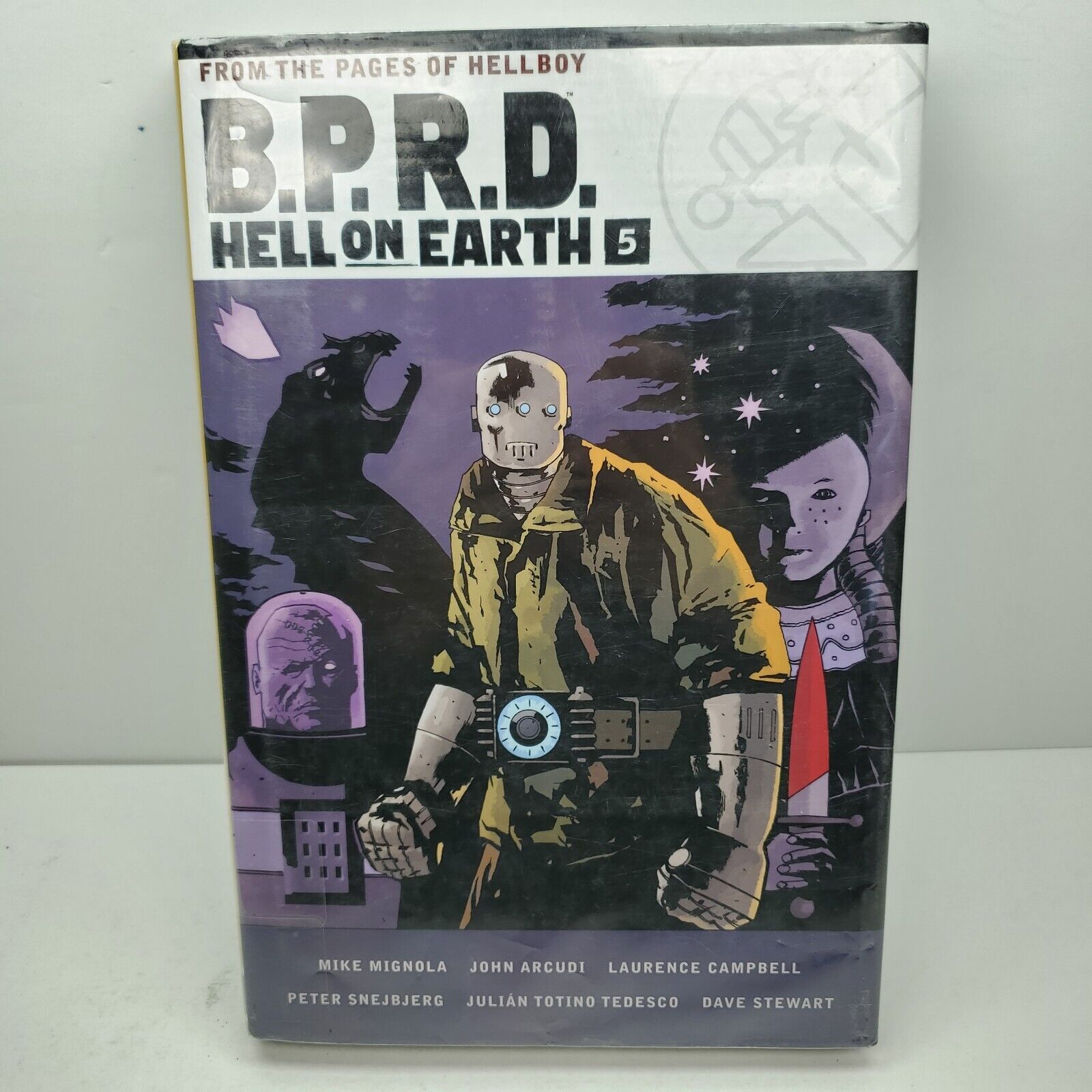 B.P.R.D. Hell on Earth Volume 5 Graphic Novel Ex Library HC (Hellboy)