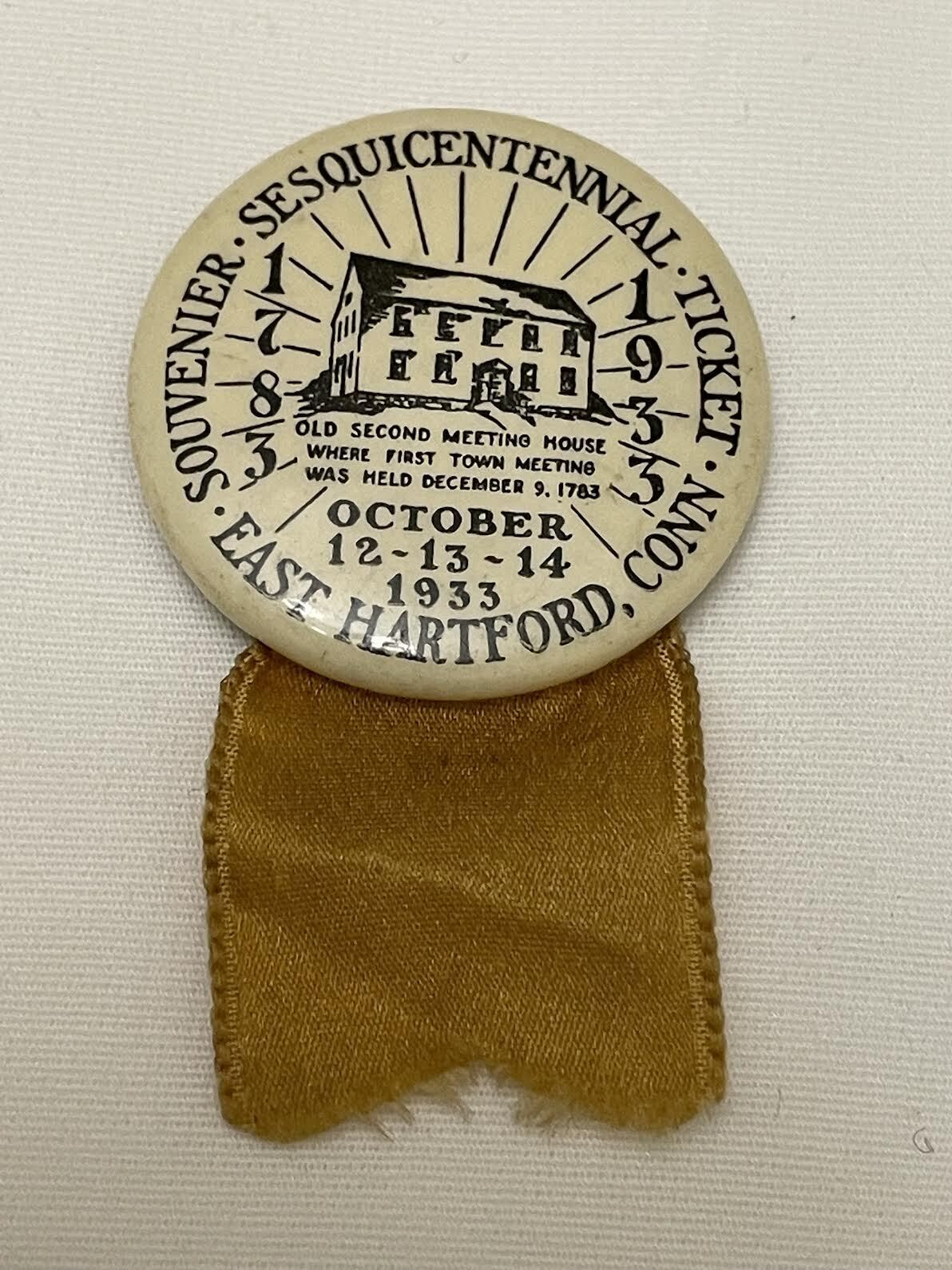 Vintage Souvenir 1933 East hartford Conn Pin Button Sesquicentennial Celebration