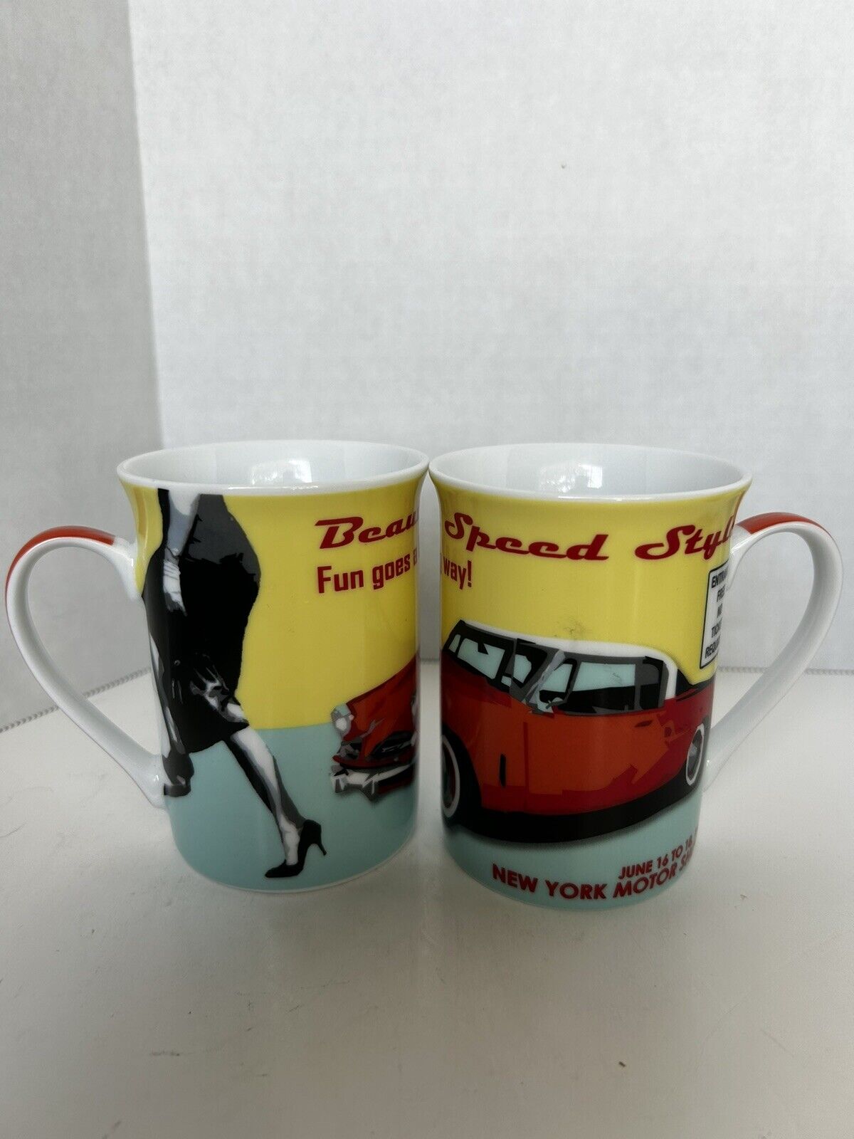 Unique collectors item. New York Motor Show 1962 Mugs