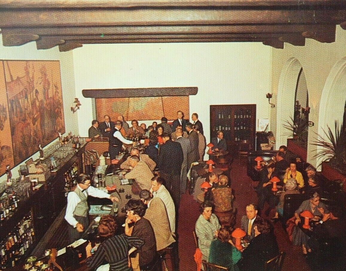 El Paseo California Cocktail Lounge Spanish Colonial Chrome Vintage Postcard