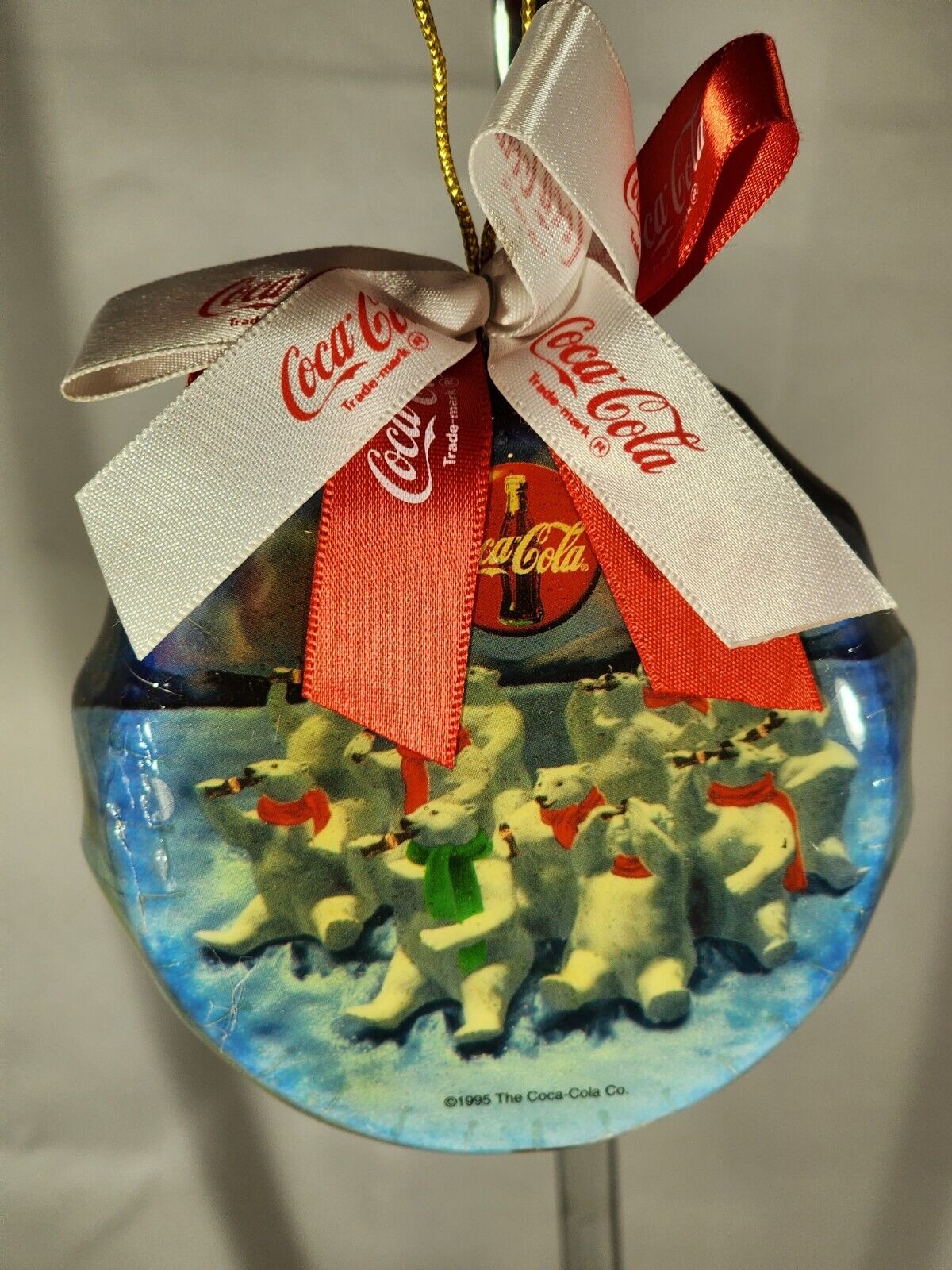 Coca-Cola Vintage 1995 Polar Bear Bottle Cap Christmas Ornament