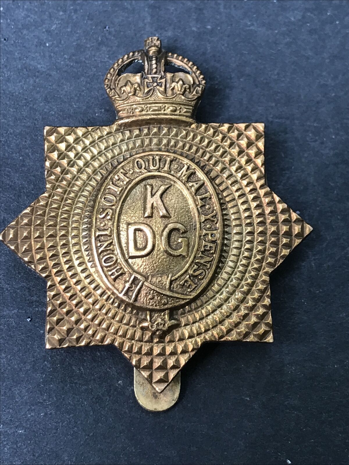 1st Kings Dragoon Guards  1916 Economy Issue Original Cap Badge