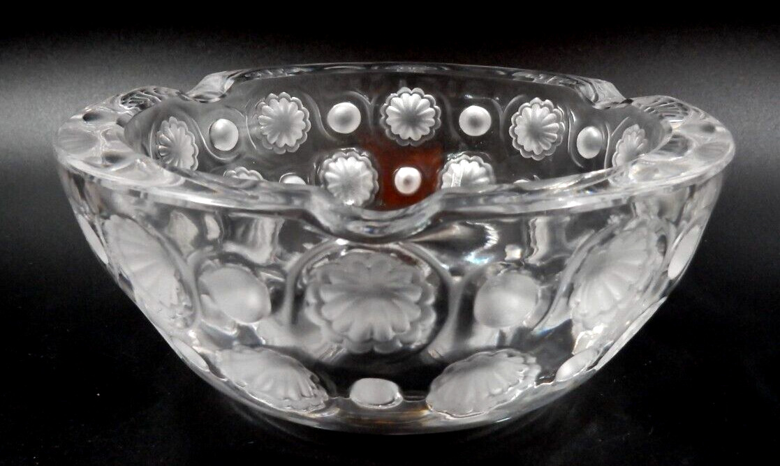VINTAGE LALIQUE FRANCE CLEAR LEAD CRYSTAL FLOWER & DOT TOKYO PATTERN ASHTRAY