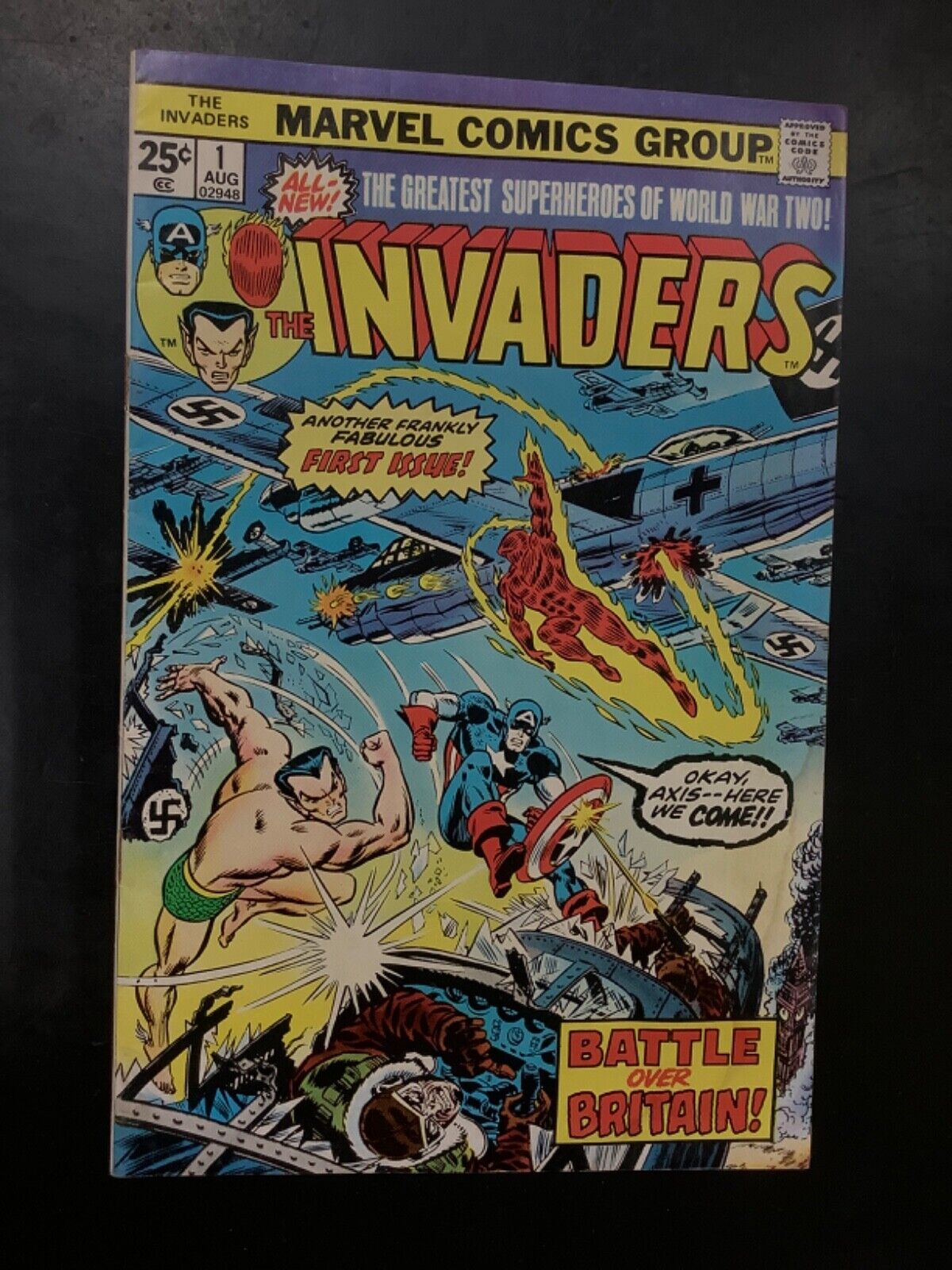 Marvel comic book The Invaders No. 1 - preowned see photos