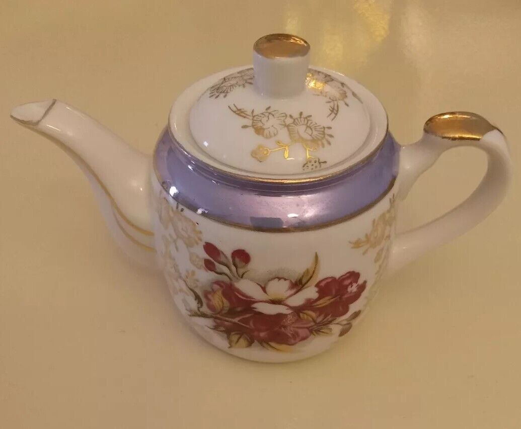 ROYAL Crown Fine China Vintage Miniature Teapot Made In Japan