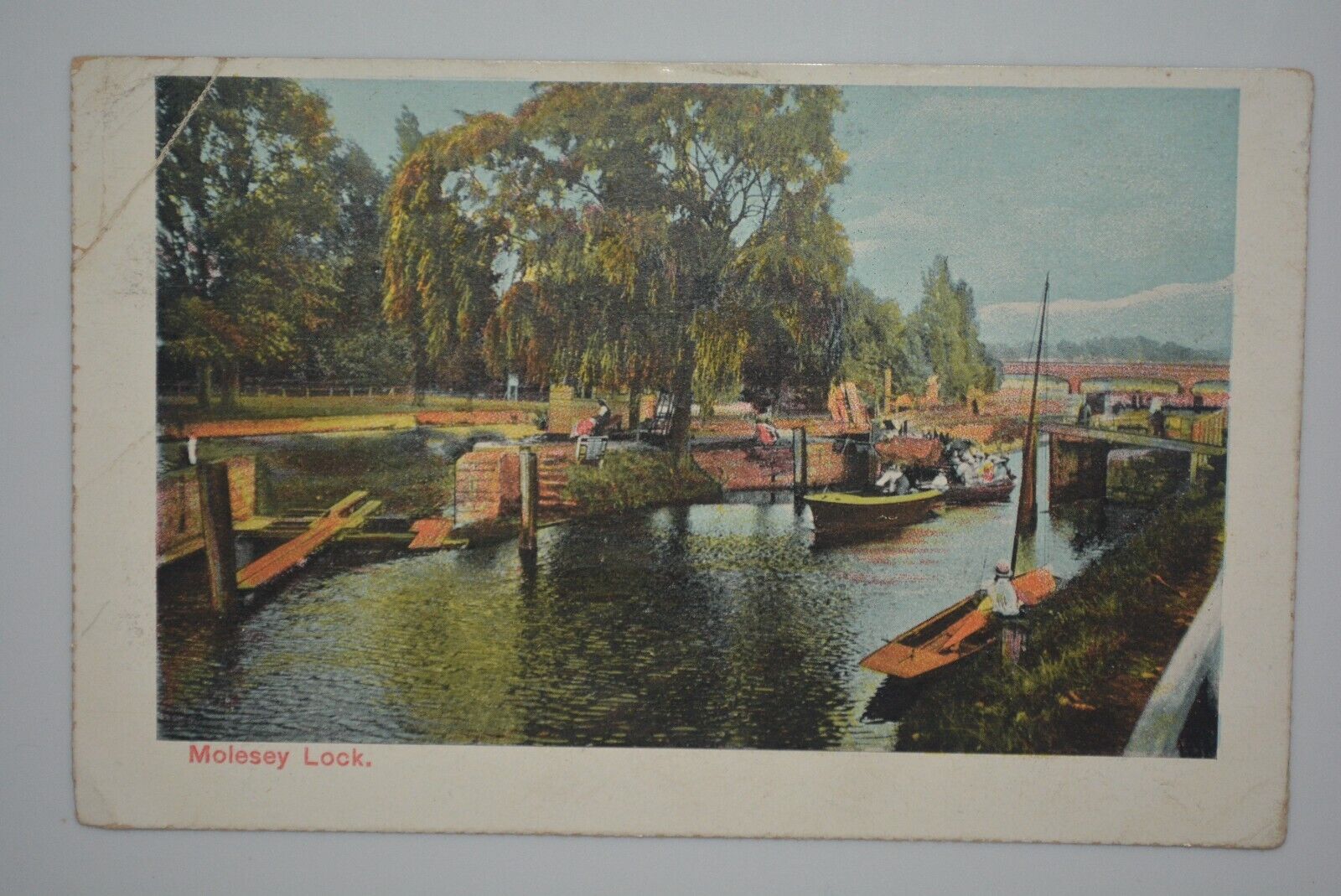 Molesey Lock on River Thames (Surrey, United Kingdom) Postcard (POSTED)