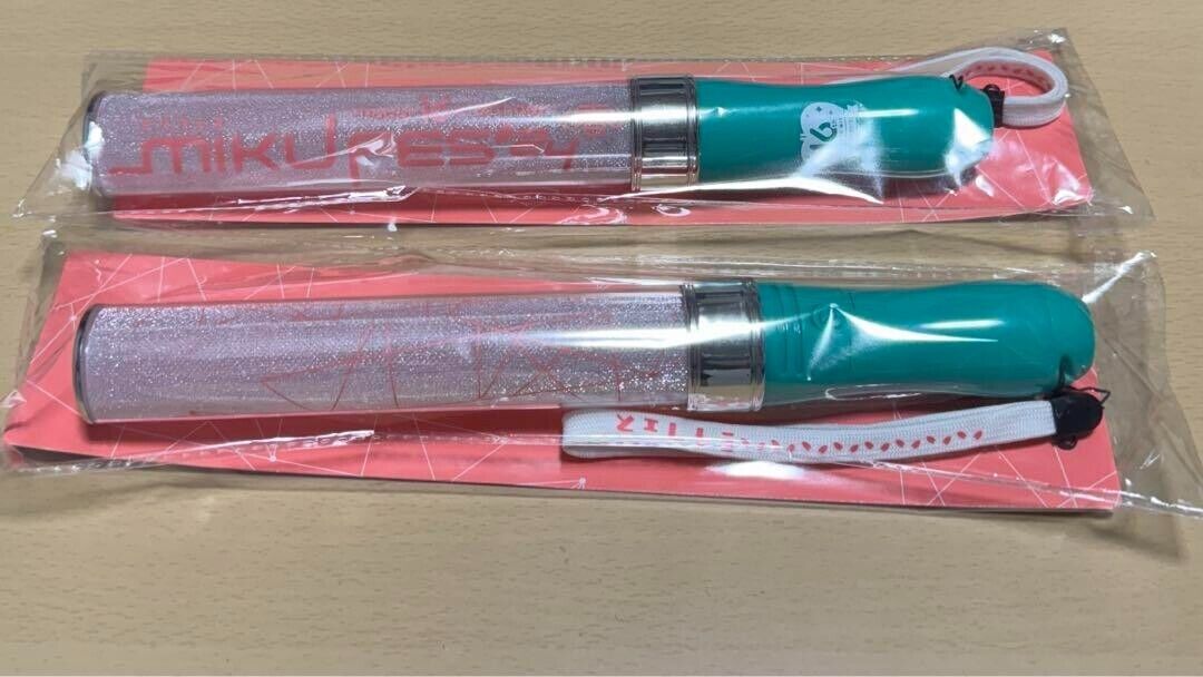 MIKU FES 2024 Set of 2 Light Stick Happy 16th Birthday limited 25cm Official