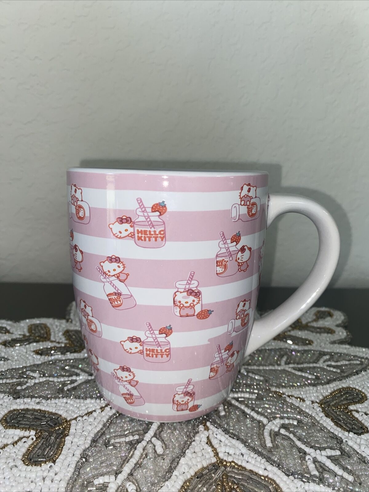 NWT RARE Hello Kitty Ceramic Mug 25 oz