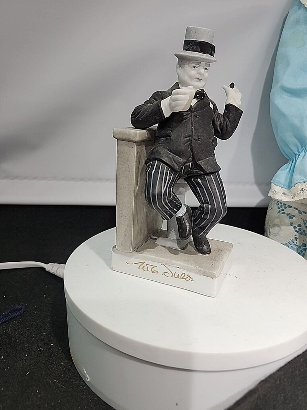 1988 W.C. Fields Productions Number 1968 B&W 6-1/2” Tall Signed Ceramic Statue