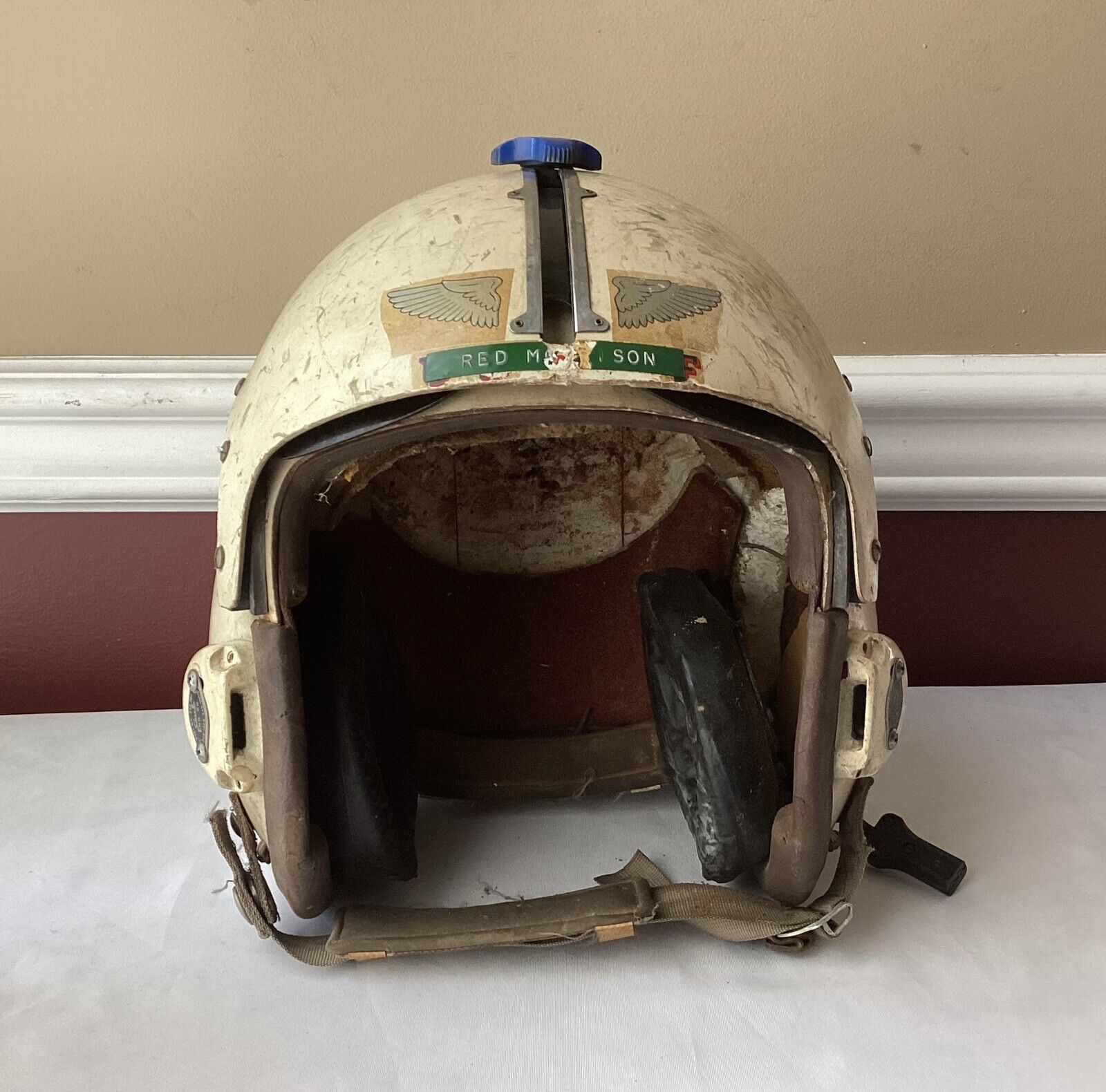 Vintage 1950+ United States USAF HGU-2P Flight Helmet