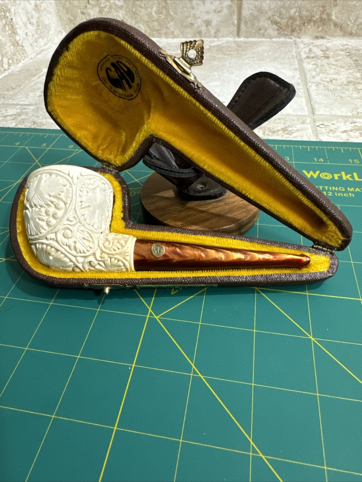 CAO Meerschaum Tobacco Pipe Great Condition Vintage Ornate Carving