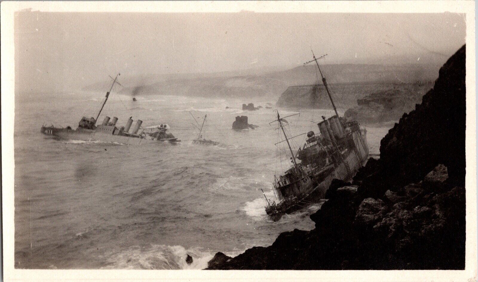 Vtg Found B&W Photo 1923 Honda Point Disaster US Navy USS Nicholas California