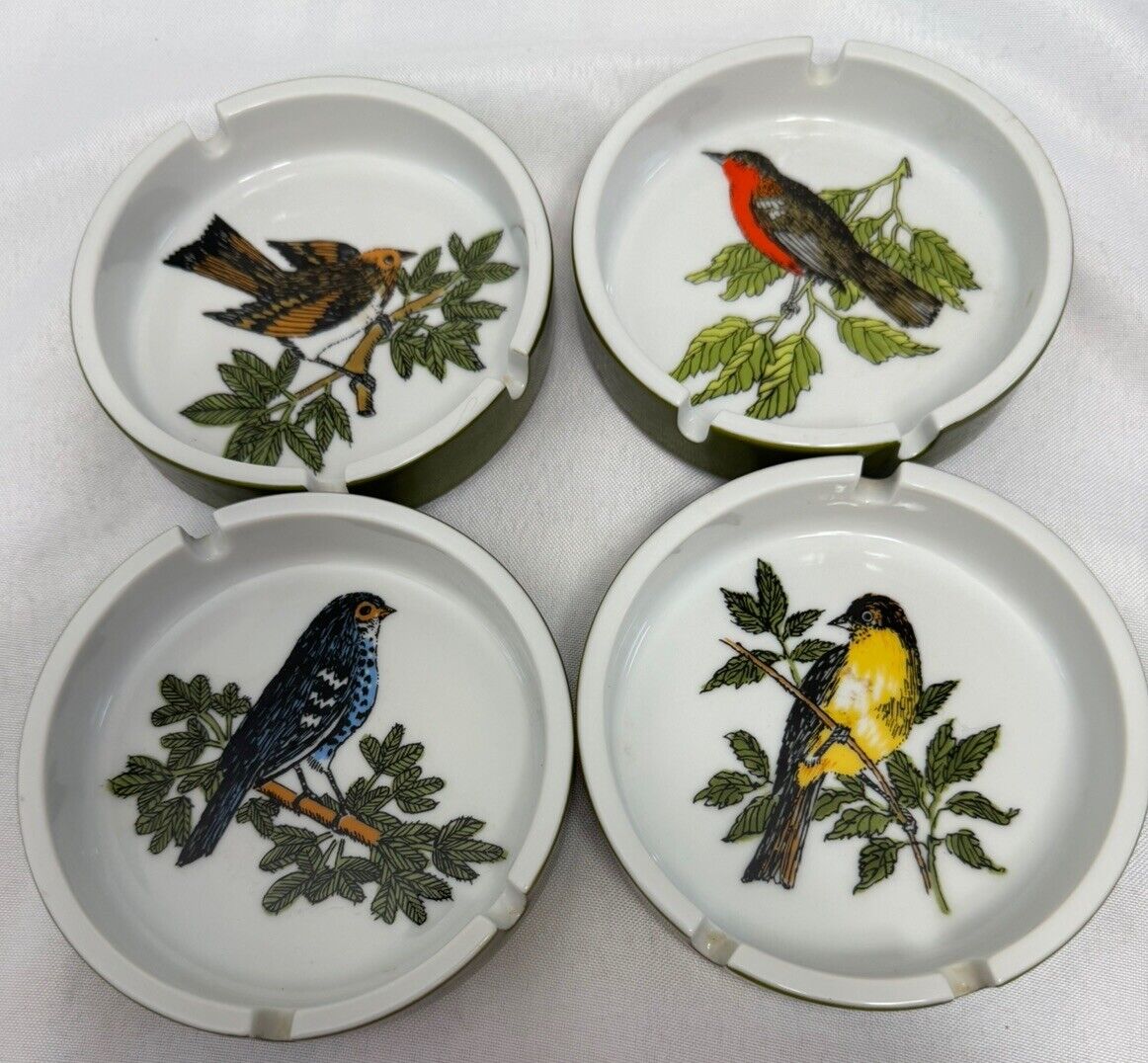 Set Of 4 Vintage FF Ceramic Ashtrays Birds On Limbs Multicolored Stackable Japan